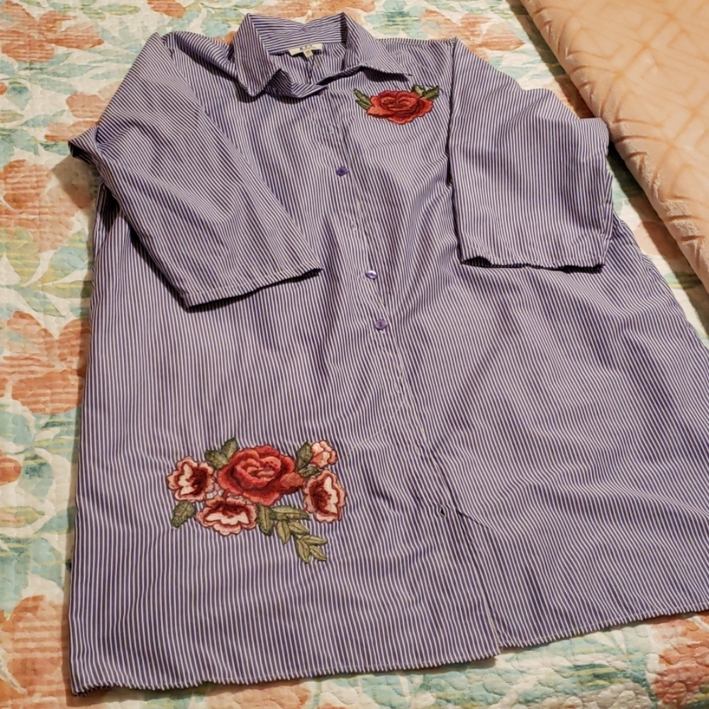 NWT button down dress or duster